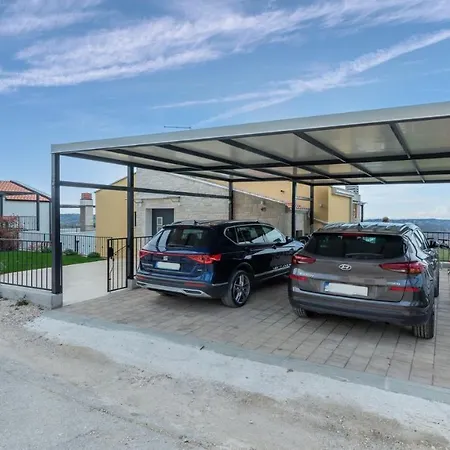 Andreas Matelici With Beautiful Sea View Villa